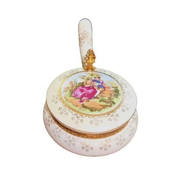 MCM Lefton Porcelain Silent Butler/ Crumb Catcher MINT Courting Couple Gold Trim - Picture 5 of 15